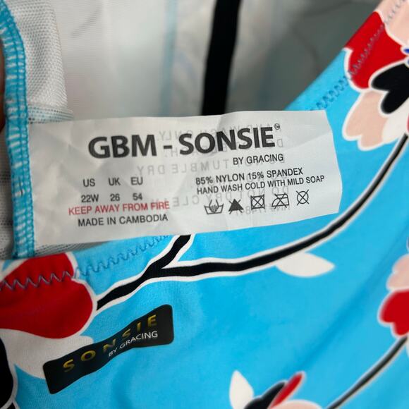GBM-Sonsie by Gracing swimsuit-22W-plus‎ size, vibrant, sliming design, stretchy - Picture 5 of 5